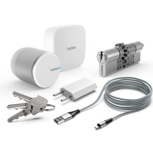 Zamek inteligentny- zestaw tedee PRO srebrny z bridgem i wkładką 30-61/37-68mm na zębatkę (typ D)