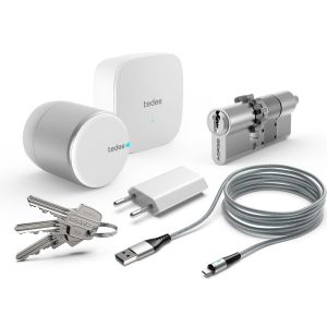 Zamek inteligentny- zestaw tedee PRO srebrny z bridgem i wkładką 30-61/30mm na zębatkę (typ B)